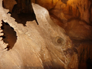 Nerotrouvias Cave of Milon Pythagoriou