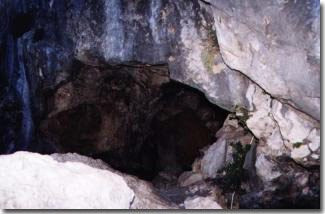 Cave Pythagoras-Sarantaskaliotissa