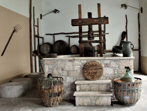 wine-museum-samos5
