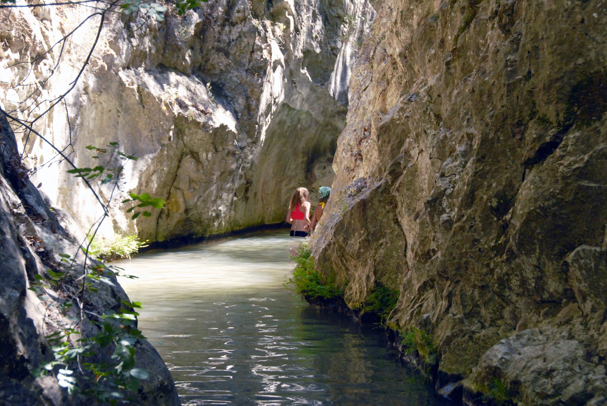 Το Ποτάμι Σάμου, γνωστό για τους καταρράκτες του, διαθέτει και ιαματικές  πηγές - iSamos.gr